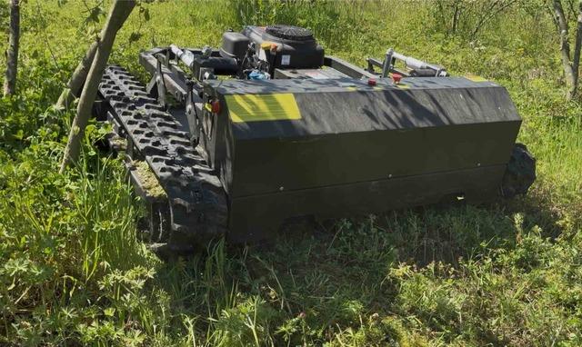 G&uuml;nler s&uuml;ren işi 3 saatte bitiriyor, &ccedil;ift&ccedil;i ise hayretle izliyor 1