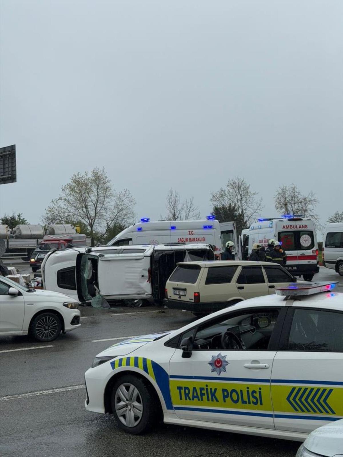 Giresun da meydana gelen trafik kazasında 4 kişi yaralandı 2