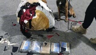 Mersin&rsquo;de bir işyerinde 5 kilo 872 gram kokain ele ge&ccedil;irildi