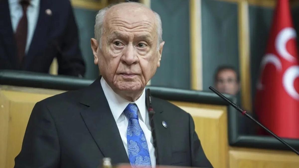 MHP lideri Bah&ccedil;eli den Galatasaray-Fenerbah&ccedil;e derbisi yorumu: "Ben Karag&uuml;mr&uuml;kl&uuml;&rsquo;y&uuml;m" 1