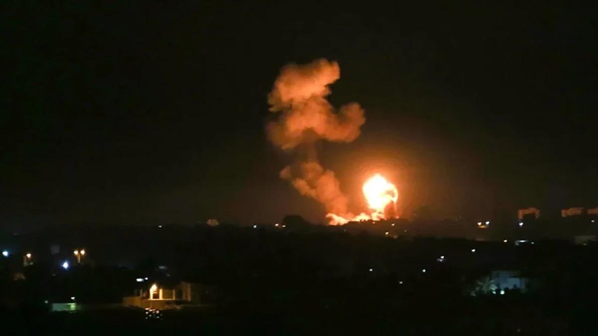 Tahran'da patlama sesleri! İran basını: "Hava savunma sistemleri karşılık veriyor"