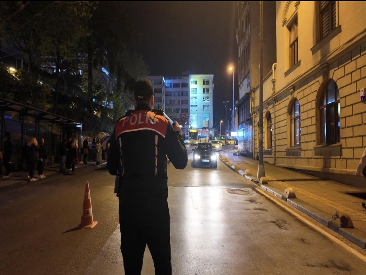 Kadık&ouml;y de helikopter destekli  Huzur İstanbul  denetimi 2