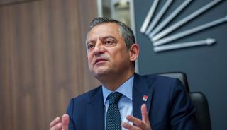 &Ouml;zel: "Milletin elimize verdiği bayrağı bırakmayız"