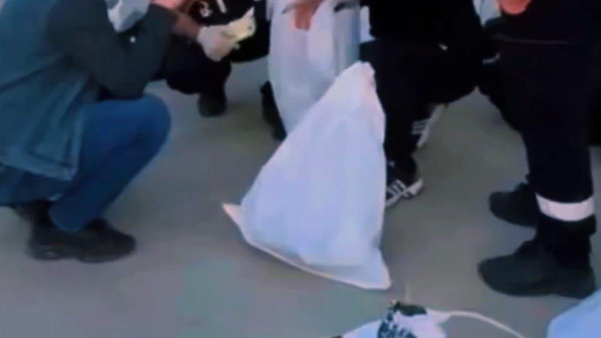 Durdurulan ara&ccedil;tan servet fışkırdı! K&uuml;l&ccedil;e k&uuml;l&ccedil;e altın ve d&ouml;viz 2