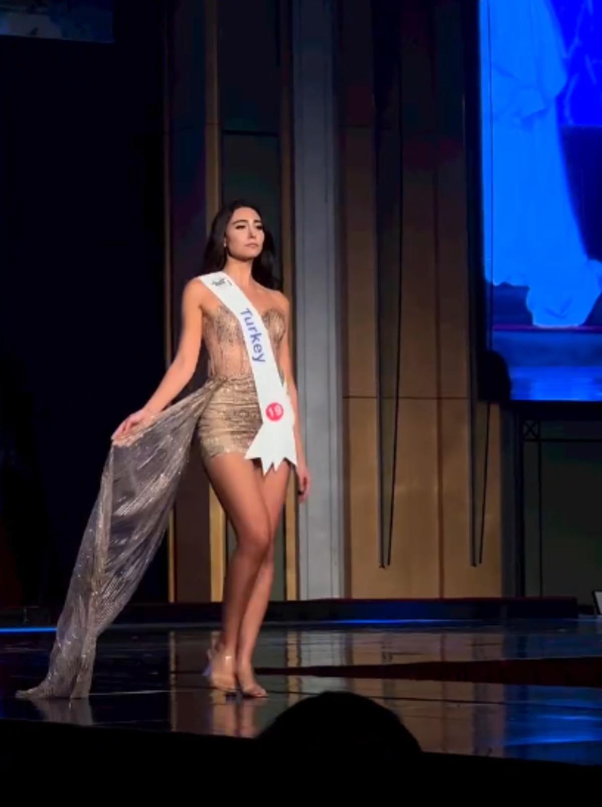 Manken Irmak &Ouml;ztaş, podyumdan indi iş bulamayınca fırıncı oldu 1