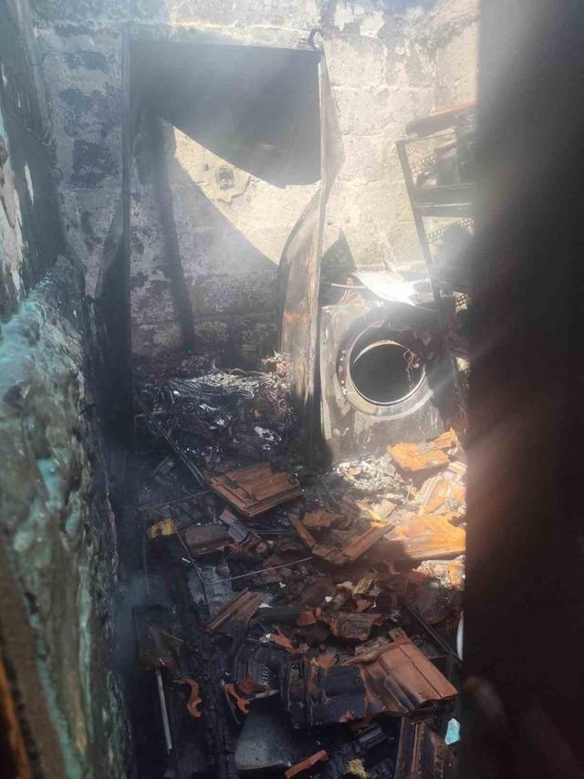 Kumlu&rsquo;da m&uuml;stakil ev yangını 1