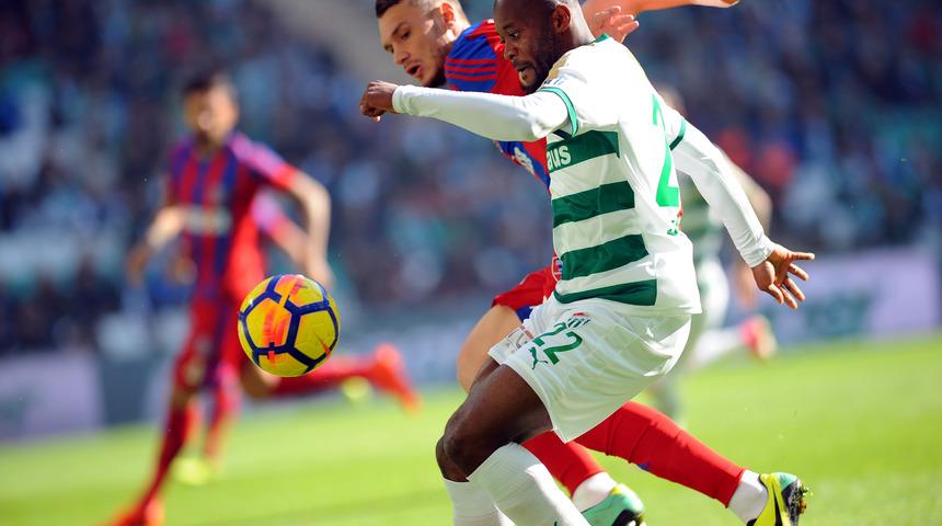 Bursaspor, Karab&uuml;kspor ma&ccedil;ıyla k&ouml;t&uuml; gidişe son vermek istiyor