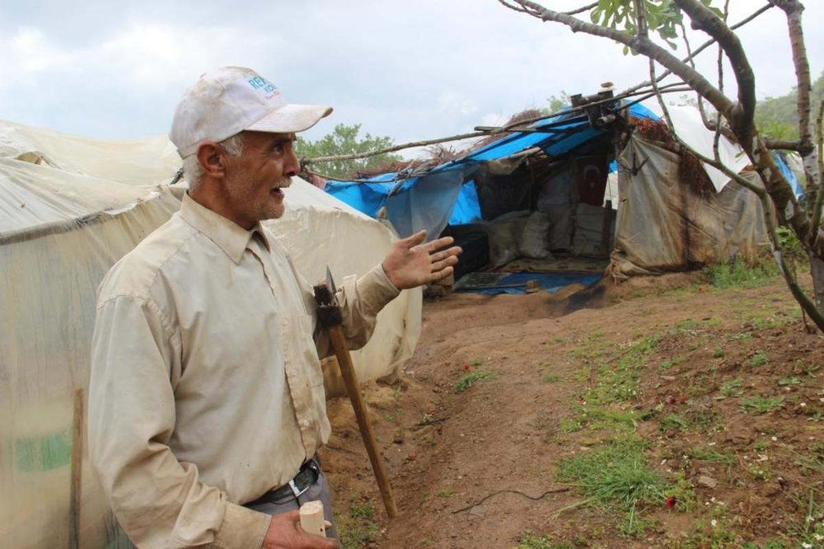 İnsanlara olan g&uuml;venini kaybedince dağa yerleşti! 12 yıl Robinson Crusoe gibi yaşadı 1