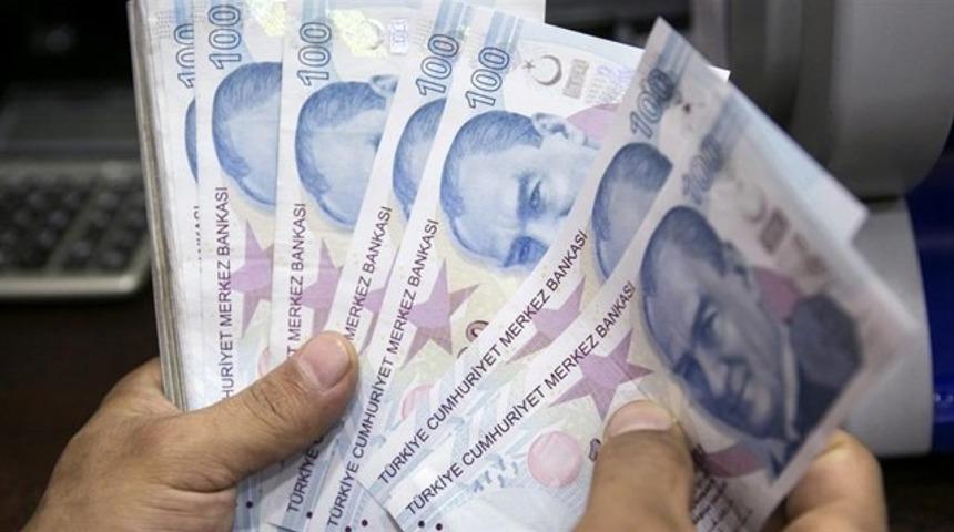 Emeklilere maaşları ve ikramiyeleri bayramdan önce yatacak