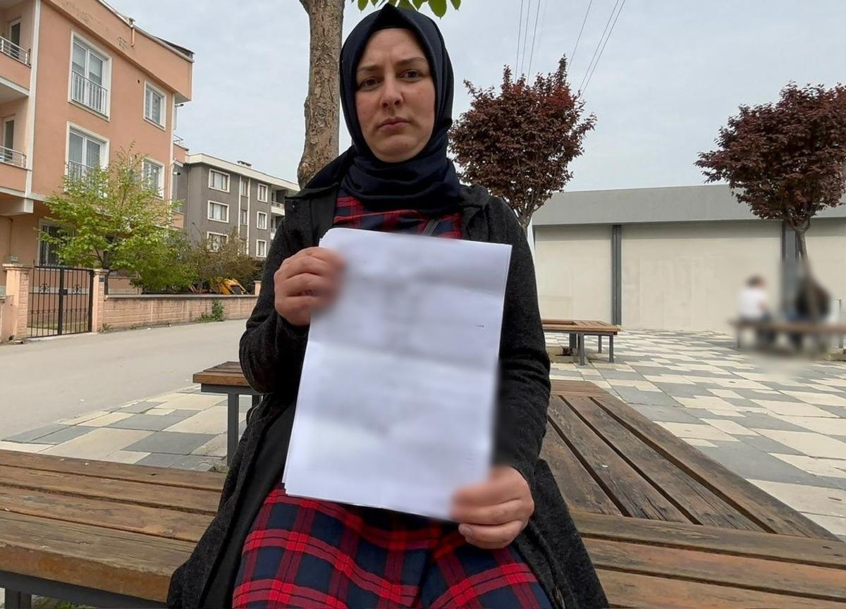 B&ouml;ylesi g&ouml;r&uuml;lmedi! Eşinin altınlarını &ccedil;alıp, sevgilisine d&uuml;ğ&uuml;n yaptı  3