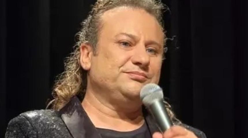 Et yiyen bakteriyle savaşıyor! Onur Akay ent&uuml;be edildi