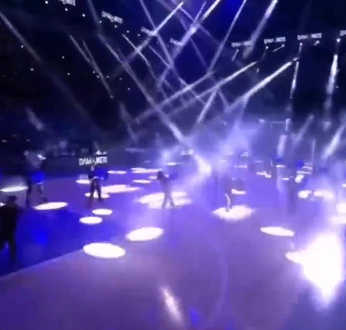 Şara nın konser g&ouml;r&uuml;nt&uuml;leri viral olmuştu! A&ccedil;ıklama geldi: "Talimat verdik..." 3