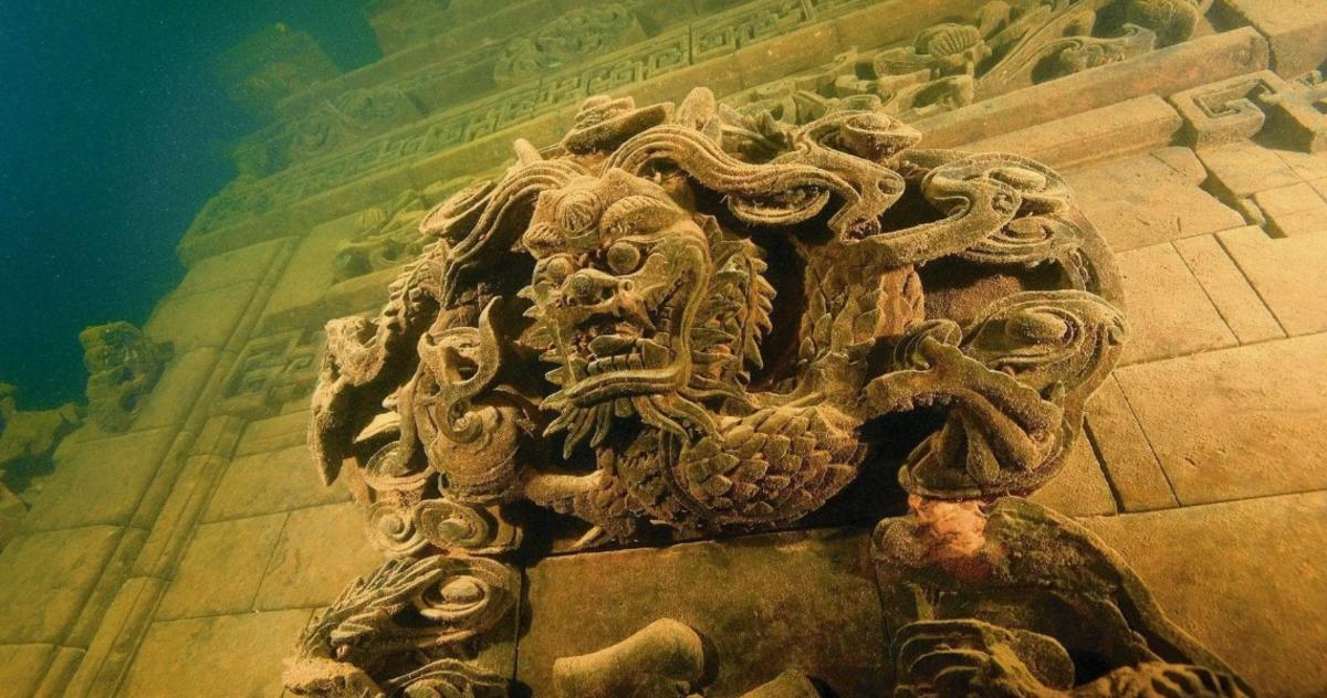 G&ouml;l&uuml;n altından şehir &ccedil;ıktı! Asırlardır suyun altında ama hala ayakta 1