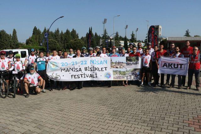 Bisiklet tutkunları festivalde buluştu