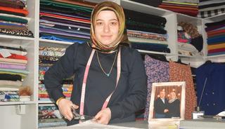 Babasının hayali, mesleği oldu: 24 yaşında at&ouml;lyesini kurdu
