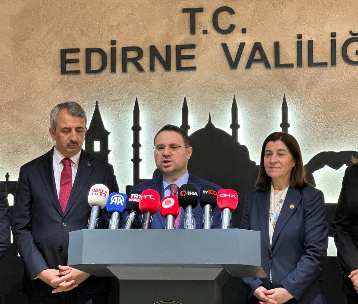 Bakan G&uuml;rlek ten net mesaj! "T&uuml;m hadiselerin &uuml;zerine kararlılıkla gidilecek" 1