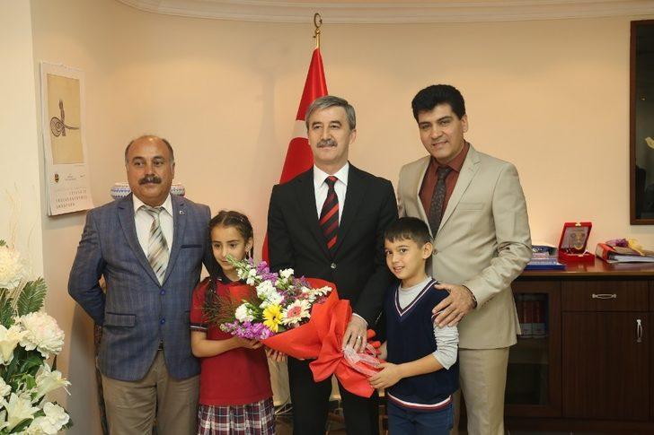 Başkan Şirin’in makamında gün çocukların günü oldu G2