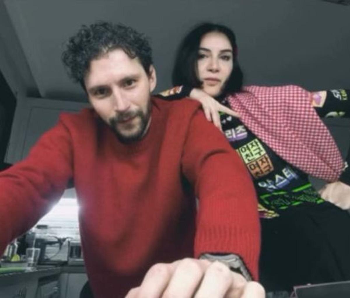 Ahu Yağtu 12 yaş k&uuml;&ccedil;&uuml;k sevgilisiyle aşka geldi! &Ouml;pmeye doyamadı 1