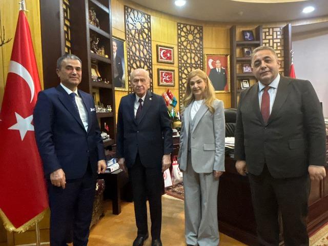 MHP Lideri Devlet Bah&ccedil;eli: "Uzak Şehir'i ka&ccedil;ırmadan izliyorum"