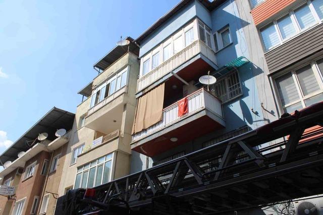 &Ccedil;atıda yaktığı kablo ekipleri harekete ge&ccedil;irdi 1