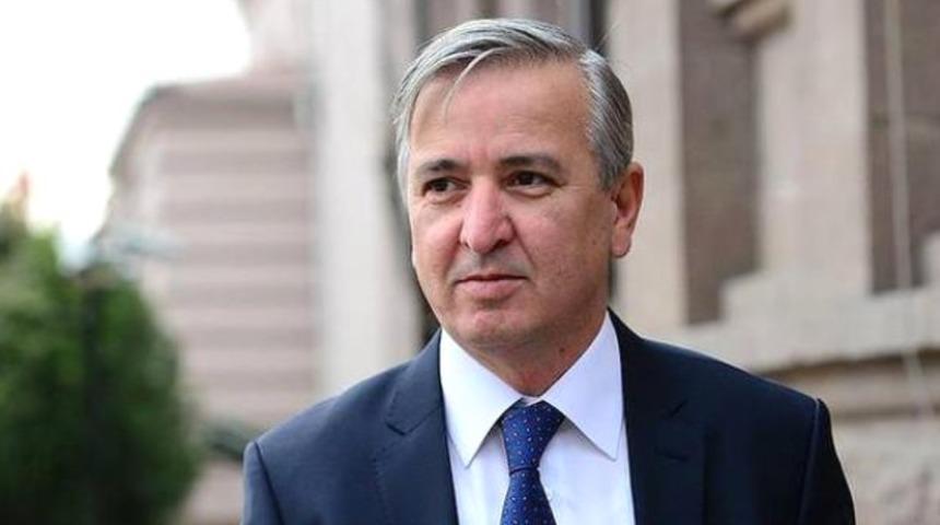 AK Parti'li vekilden şok sözler: Seçilinceye kadar halka tahammül edin!