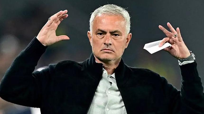 D&uuml;nya devinden Jose Mourinho hakkında karar!