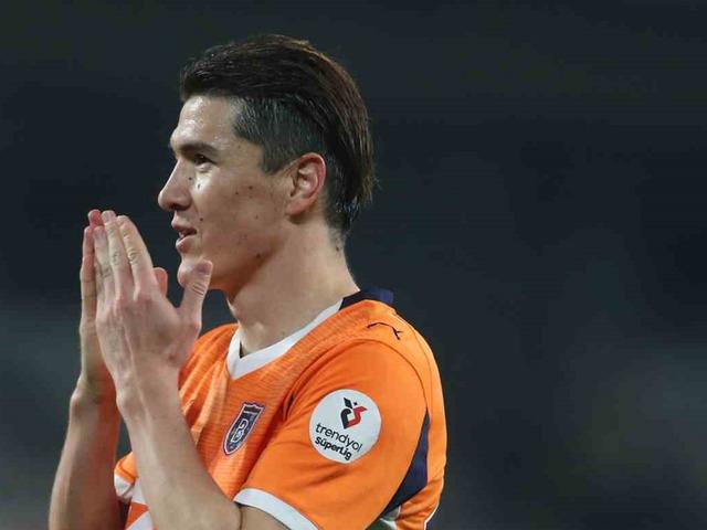 Shomurodov gollerine devam ediyor!