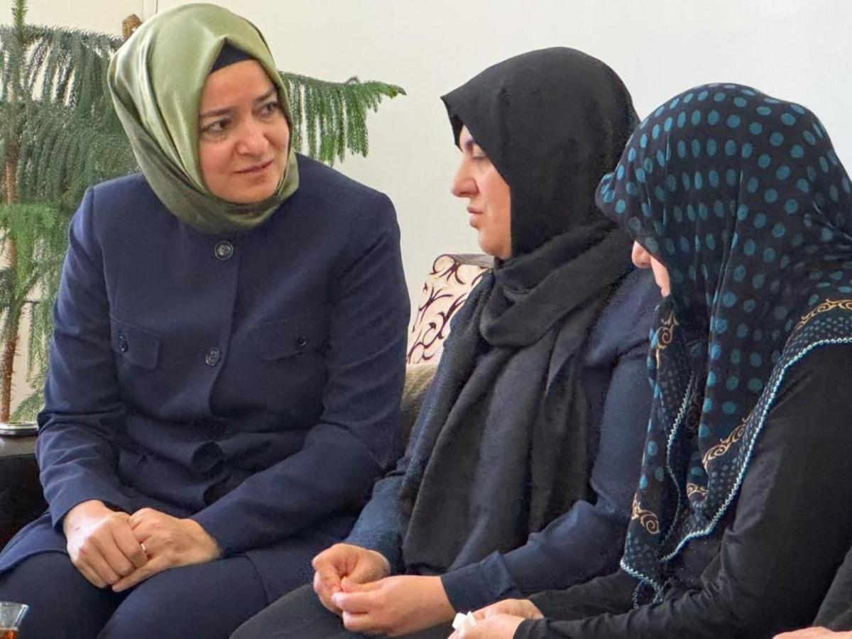 AK Parti Genel Başkan Yardımcısı Kaya, Kahramanmaraş&rsquo;ta &ouml;ğrencilerin aileleriyle bir araya geldi 1