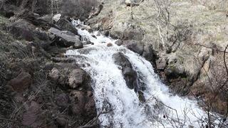 10 yıl sonra şelale yeniden çağladı! Erciyes’te şaşırtan görüntü