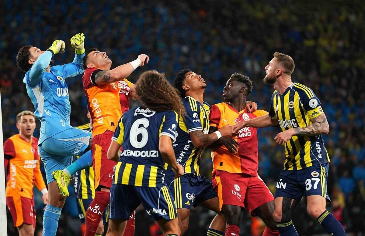 Galatasaray ile Fenerbah&ccedil;e 406. randevuda 1