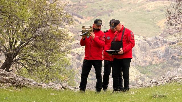 JAK VE JASAT ekipleri sahada! Gülistan Doku'nun cansız bedeni için geniş çaplı arama