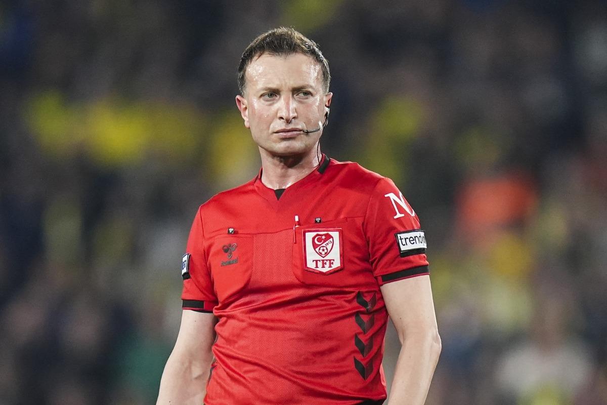 Dursun &Ouml;zbek ten derbi &ouml;ncesi sert &ccedil;ıkış! "Sinir u&ccedil;larımızla oynuyorlar" 2