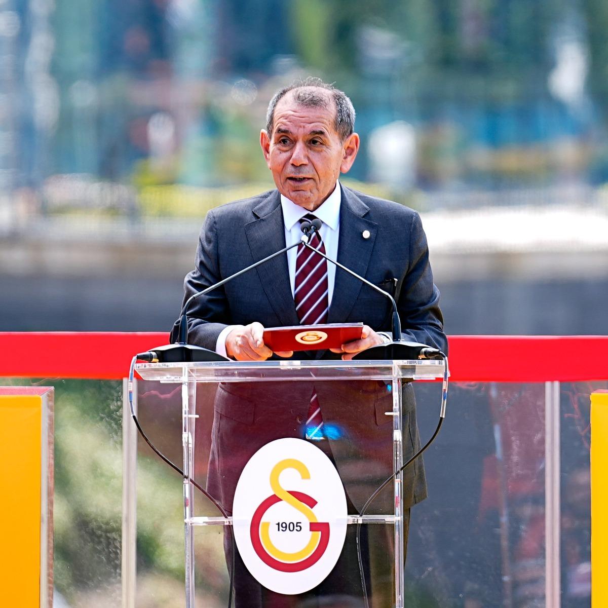 Dursun &Ouml;zbek ten derbi &ouml;ncesi sert &ccedil;ıkış! "Sinir u&ccedil;larımızla oynuyorlar" 4