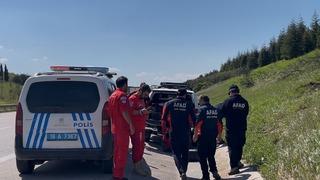 Otoyola 5 yaşında çocuk bırakıldı ihbarı ekipleri alarma geçirdi