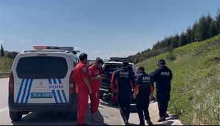 "Otoyola 5 yaşında &ccedil;ocuk bırakıldı" ihbarı ekipleri alarma ge&ccedil;irdi