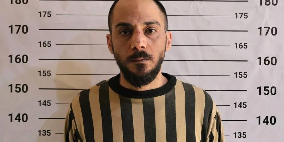 Tadamon katliamcısı Emced Yusuf un yakalanışı saniye saniye kamerada! Kimlik tespitinde  T&uuml;rk profes&ouml;r  detayı 1