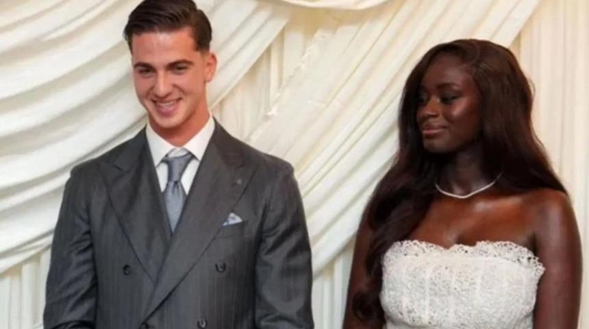 Milli futbolcu Bertuğ Yıldırım sessiz sedasız evlenmişti! Nik&acirc;h fotoğraflarını bir anda sildi