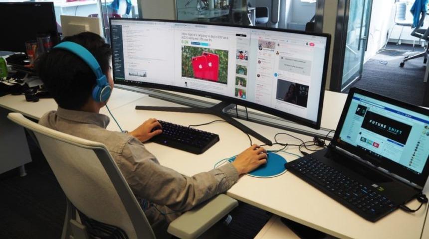 Samsung eski ekranlarınızı unutturacak