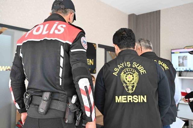 Mersin’de günü birlik evlerle kiralık araçlar denetlendi 1