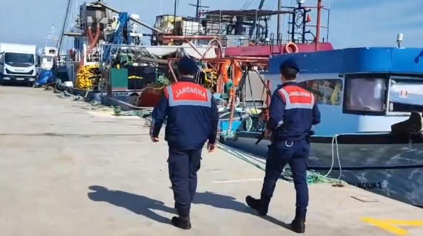 24 ilde g&ouml;&ccedil;men ka&ccedil;ak&ccedil;ılığı operasyonu: 89 tutuklama