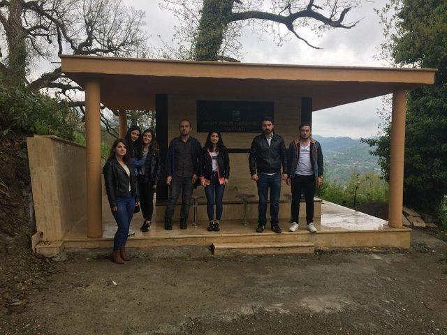 BE&Uuml; &ouml;ğrencilerinden şehit ailesine ziyaret 2