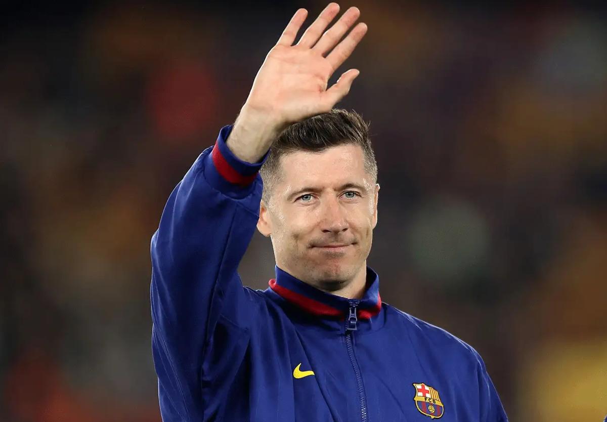 Fenerbah&ccedil;e den Lewandowski bombası! İmzayı atıyor 1