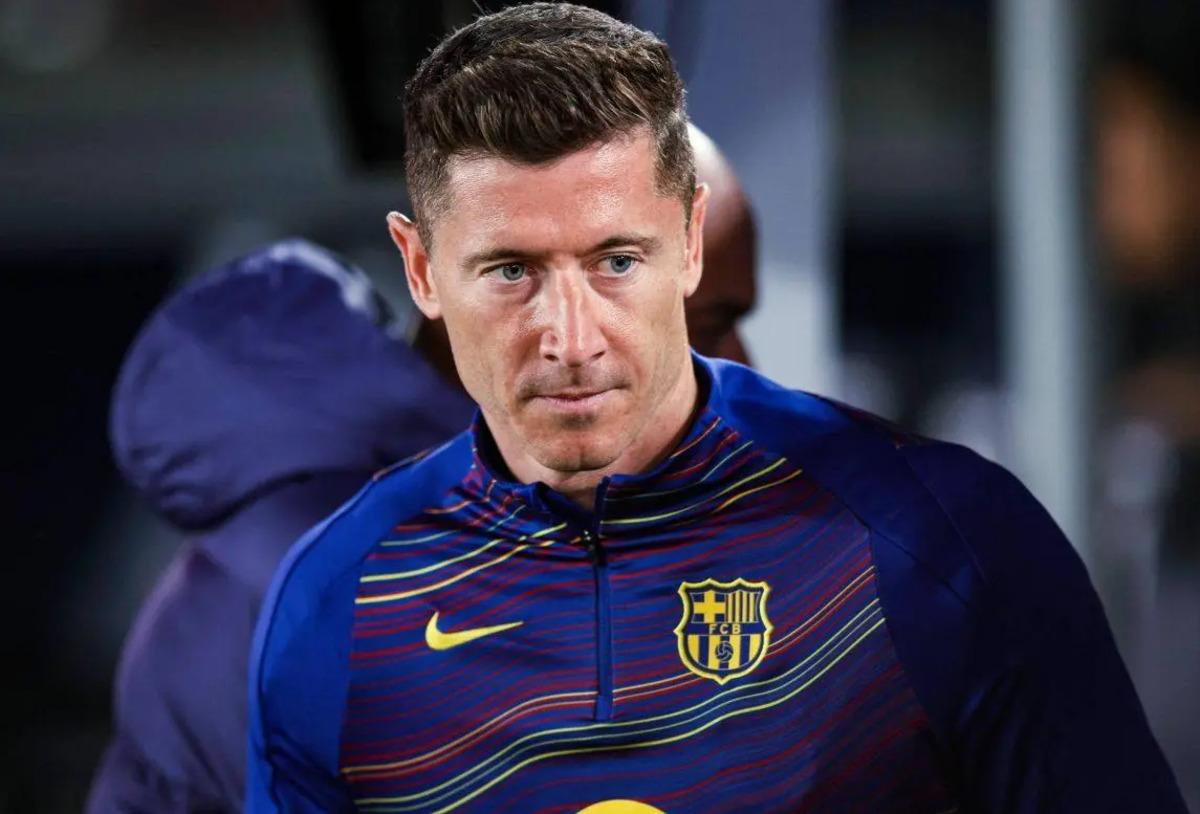 Fenerbah&ccedil;e den Lewandowski bombası! İmzayı atıyor 3