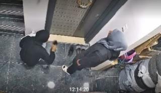 Siirt&rsquo;te hırsızlık girişiminde bulunan 3 kadın tutuklandı