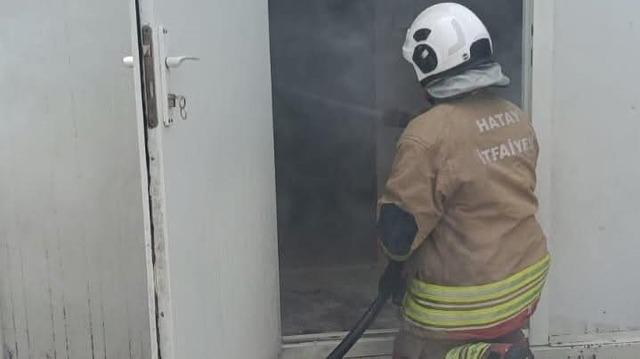 Antakya&rsquo;da konteyner yangını 1