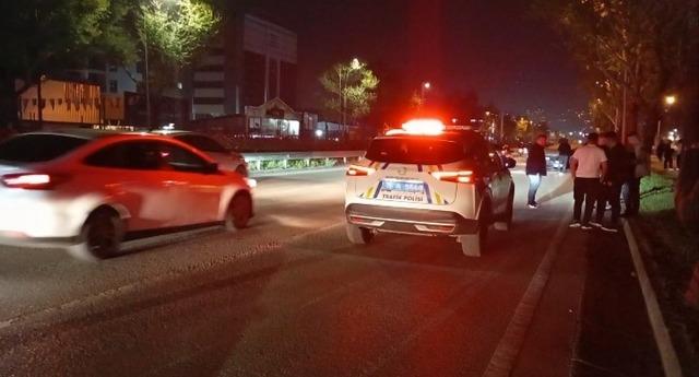 Osmangazi&rsquo;de trafik kazası: Otomobil takla attı, 1 yaralı 4