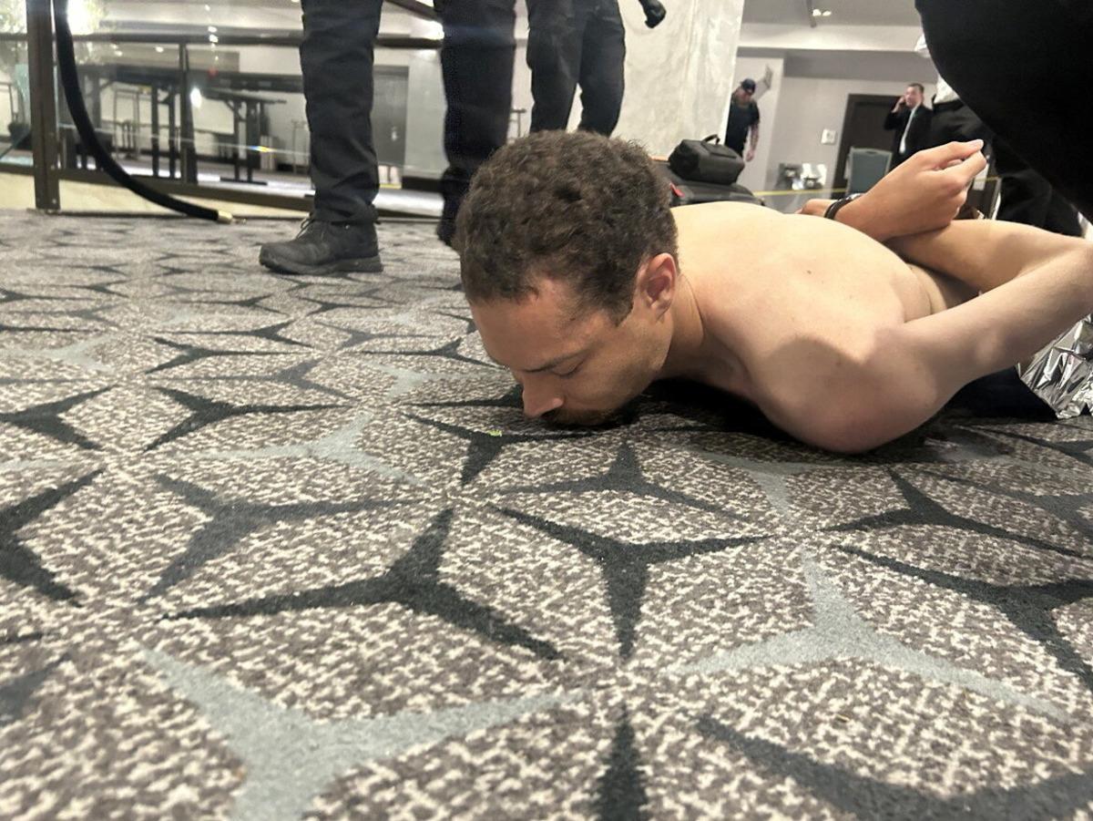  Beyaz Saray Muhabirleri Derneği yemeğinde saldırı! Trump salondan çıkarıldı 3