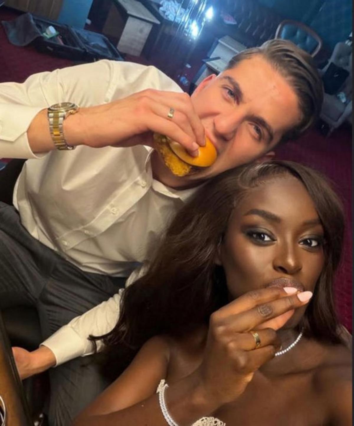 Bertuğ Yıldırım eşi ile boşandı mı? Hemen paylaşım geldi 1