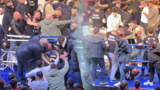 Sonunda bu da oldu: Trabzon'da yaşandı! Ringe girip boksörleri dövdüler...