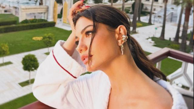 Demet Özdemir'in evinin devasa bahçesi konuşuluyor! 